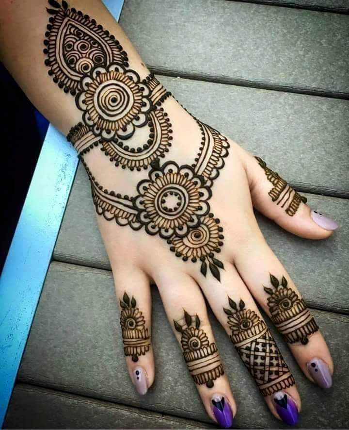 UA Henna Designs | 13 Allenhead Crescent, Brampton, ON L6Z 4H6, Canada | Phone: (647) 859-8805