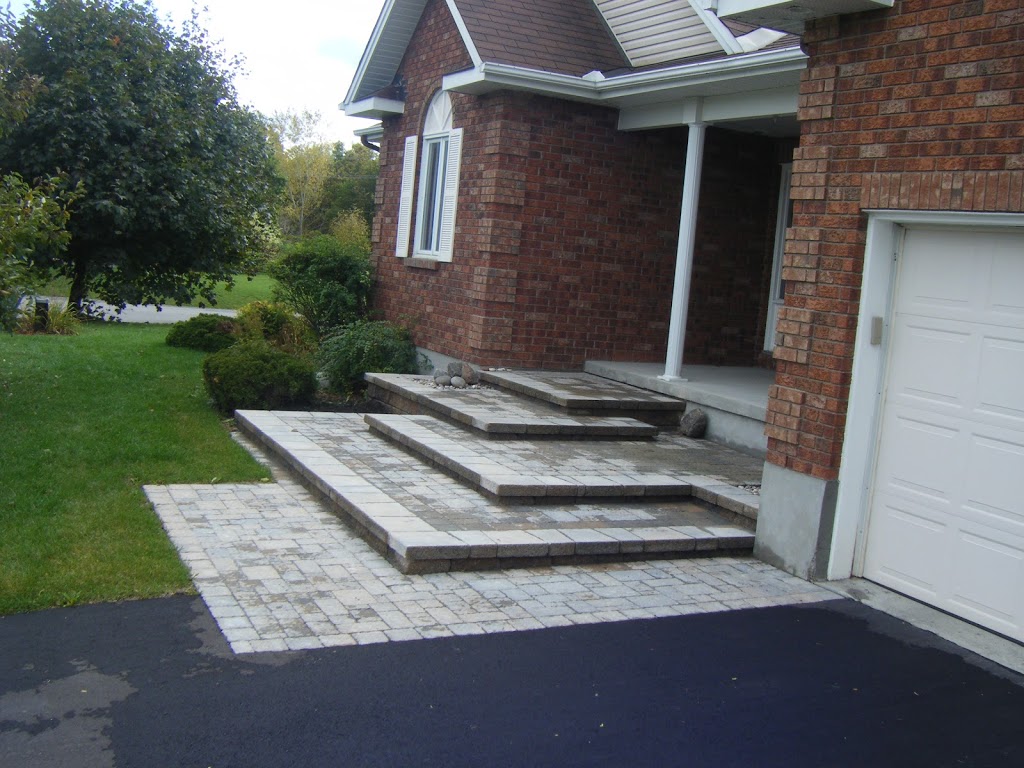 Yard Perfect | 31 Ridgefield Crescent, Nepean, ON K2H 6S3, Canada | Phone: (613) 828-2133