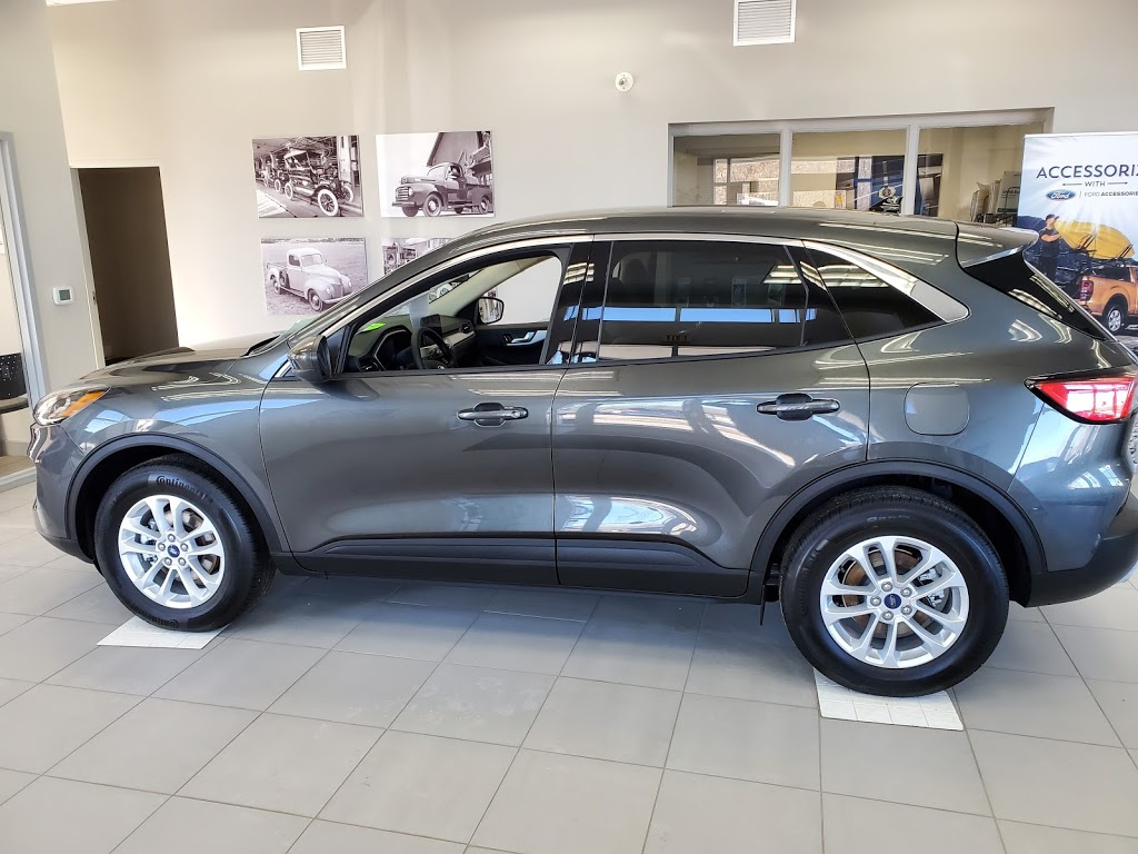 Hunter Ford Sales | 240 Russell St, Madoc, ON K0K 2K0, Canada | Phone: (613) 473-4236