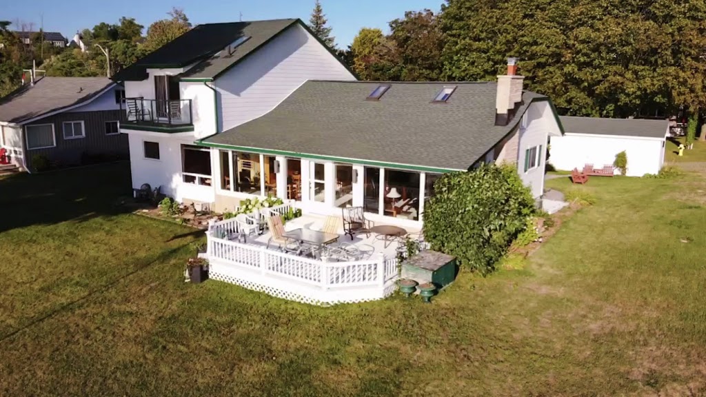 MacArthur Park Cottage | 9 Jowett Ln, Bayfield, ON N0M 1G0, Canada | Phone: (647) 674-6416