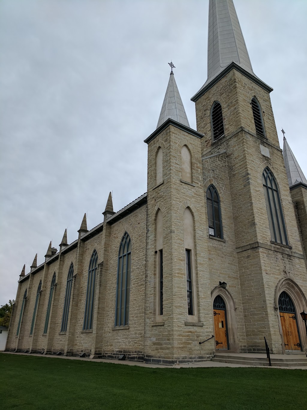 St. Johns Roman Catholic Church | 38 Wilson St E, Perth, ON K7H 1L6, Canada | Phone: (613) 267-1043