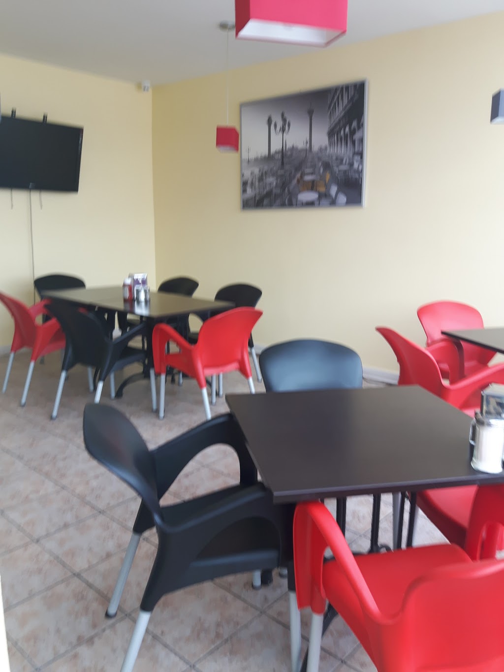 Restaurant Dino Rawdon | 3694 Rue Queen, Rawdon, QC J0K 1S0, Canada | Phone: (450) 834-7222