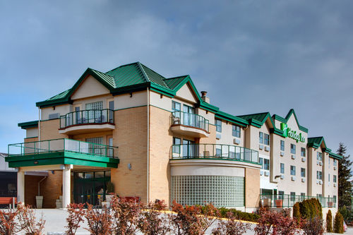 Holiday Inn West Kelowna | 2569 Dobbin Rd, West Kelowna, BC V4T 2J6, Canada | Phone: (250) 768-8879