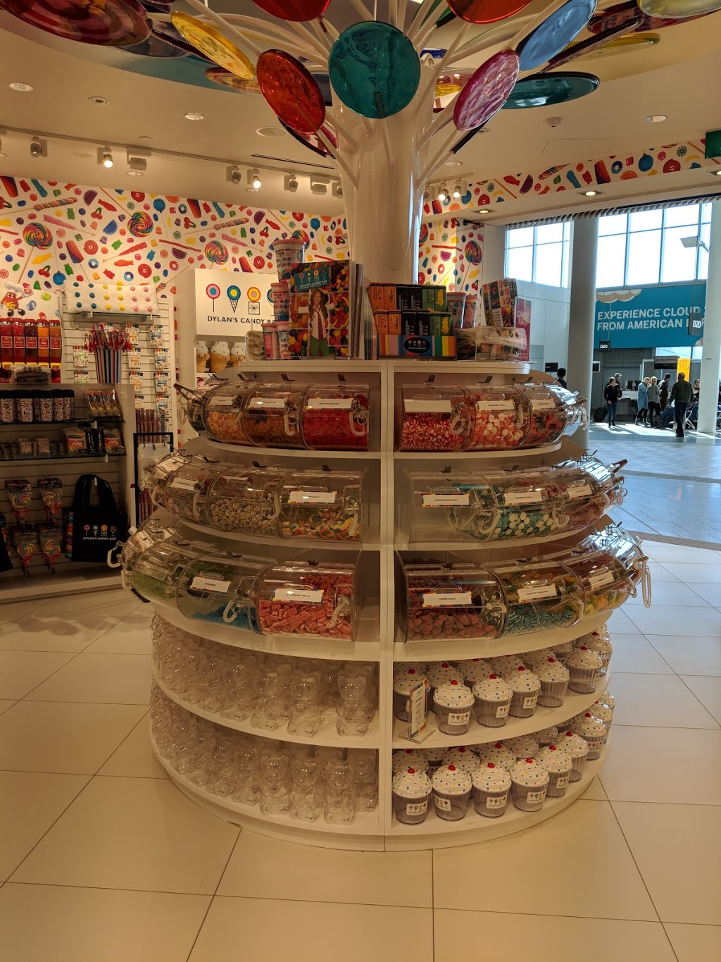 Dylans Candy Bar | Level 2 Gates, Terminal 1, Toronto Pearson International Airport, Silver Dart Dr, Mississauga, ON L4V 1W1, Canada | Phone: (905) 671-8467