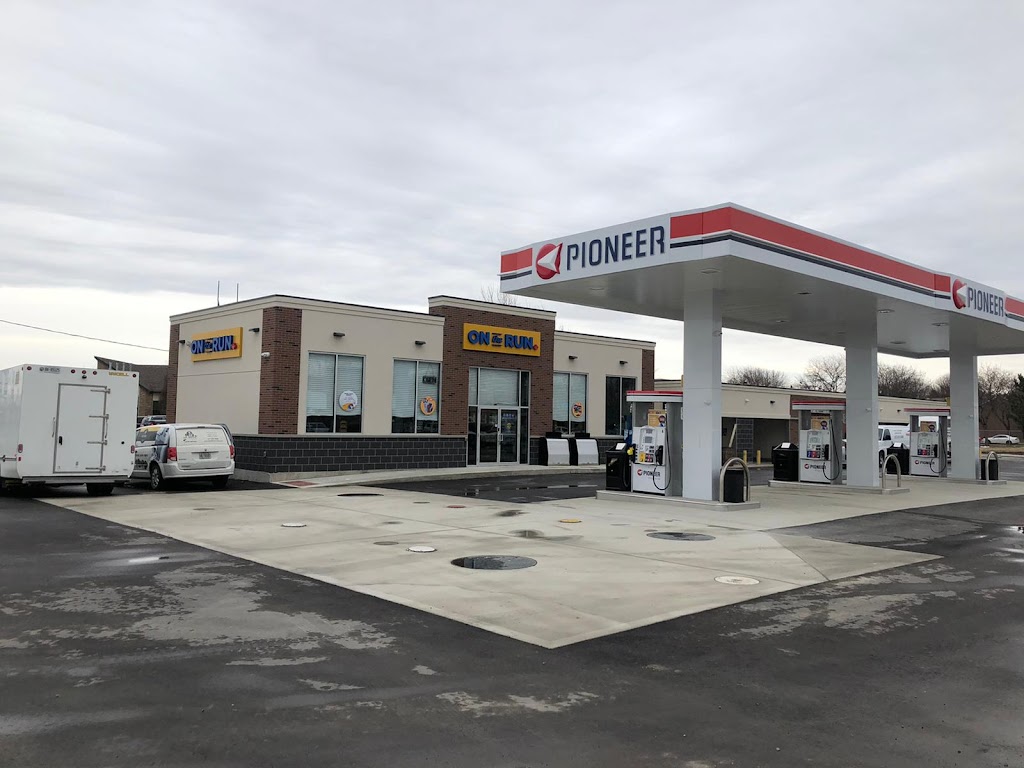 Pioneer Gas Station | 63 McNaughton Ave, Wallaceburg, ON N8A 1R7, Canada | Phone: (519) 626-8525