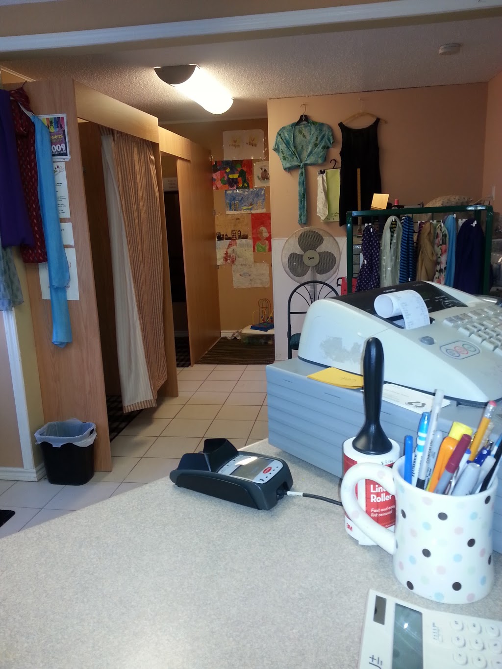 Stitch N Sew Alterations & Drycleaning | 2 Munch Ave, Cambridge, ON N1R 1A2, Canada | Phone: (519) 740-9811