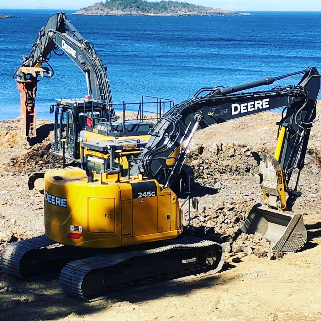 Boulder Excavating Ltd | 3461 Bradner Cir, Nanoose Bay, BC V9P 9M5, Canada | Phone: (250) 468-9788