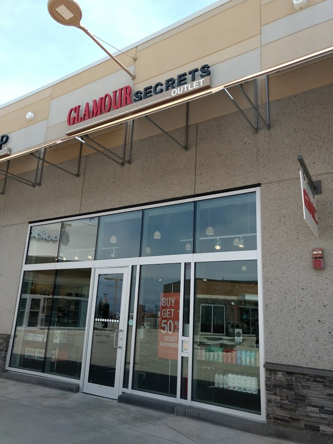 Glamour Secrets | 300 Taylor Rd, Niagara-on-the-Lake, ON L0S 1J0, Canada | Phone: (905) 687-8318