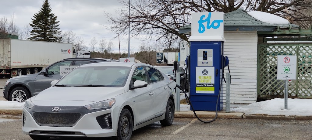 Flo Charging Station | 408 Bd Marie Victorin, Kingsey Falls, QC J0A 1B0, Canada | Phone: (844) 825-3356