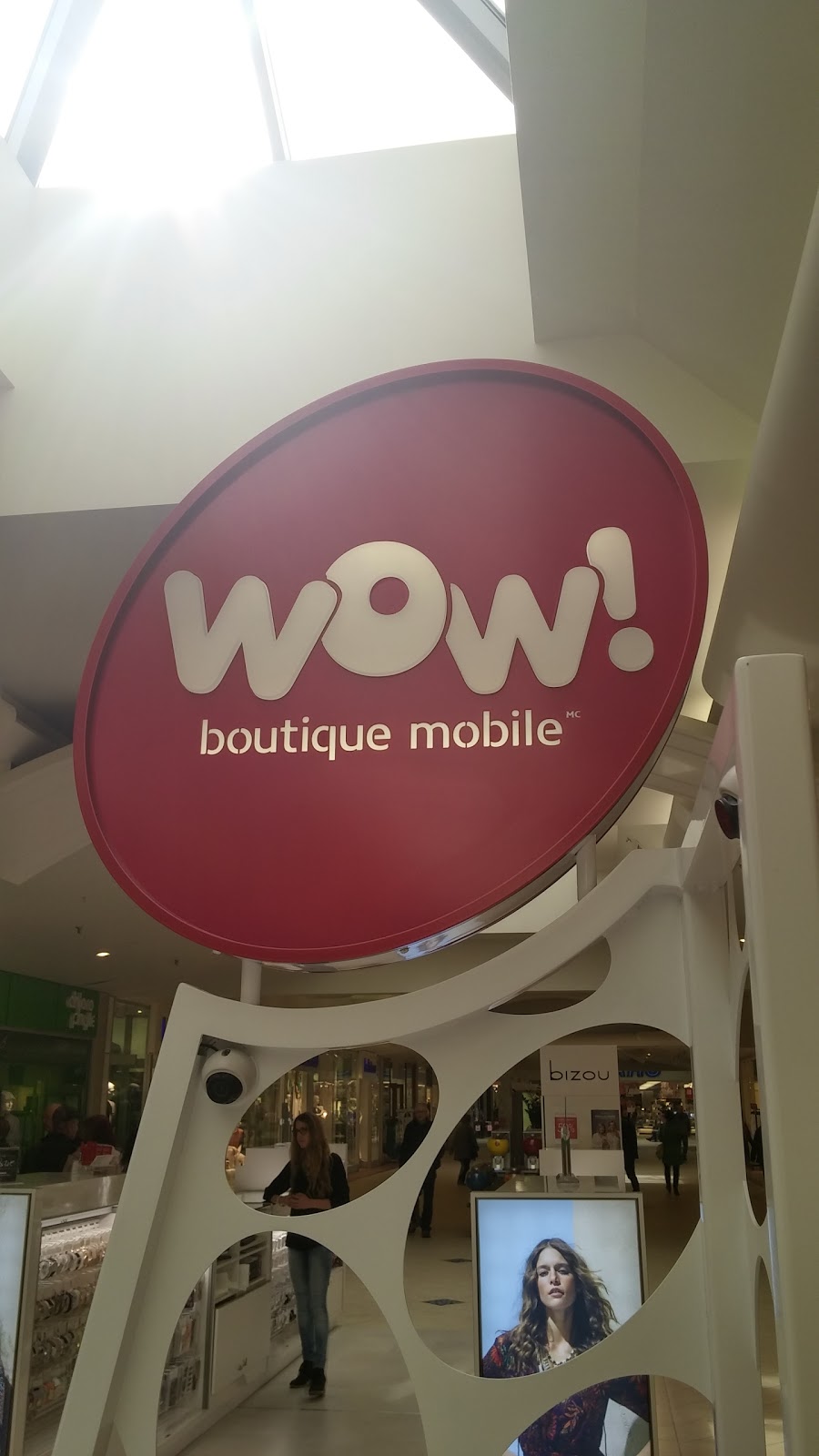 WOW! boutique mobile | Carrefour de lEstrie, 3050 Boul de Portland, Sherbrooke, QC J1L 1K1, Canada | Phone: (819) 829-5902