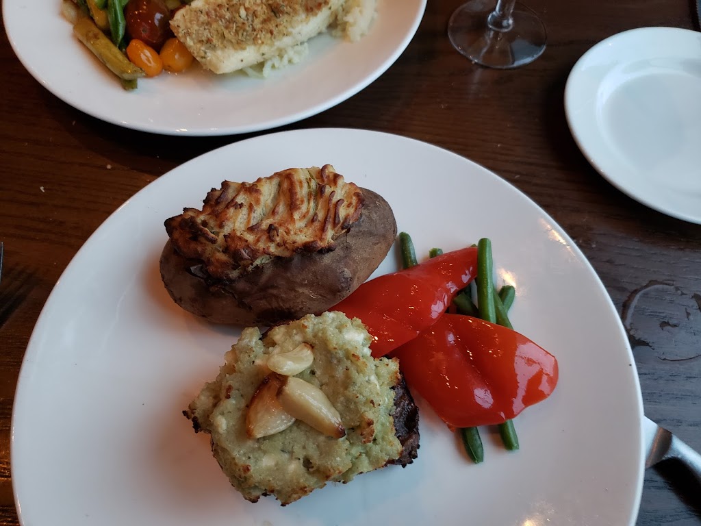 The Keg Steakhouse + Bar - Fallsview/Embassy Suites | Embassy Suites Hotel, 6700 Fallsview Blvd, Niagara Falls, ON L2G 3W6, Canada | Phone: (905) 374-5170