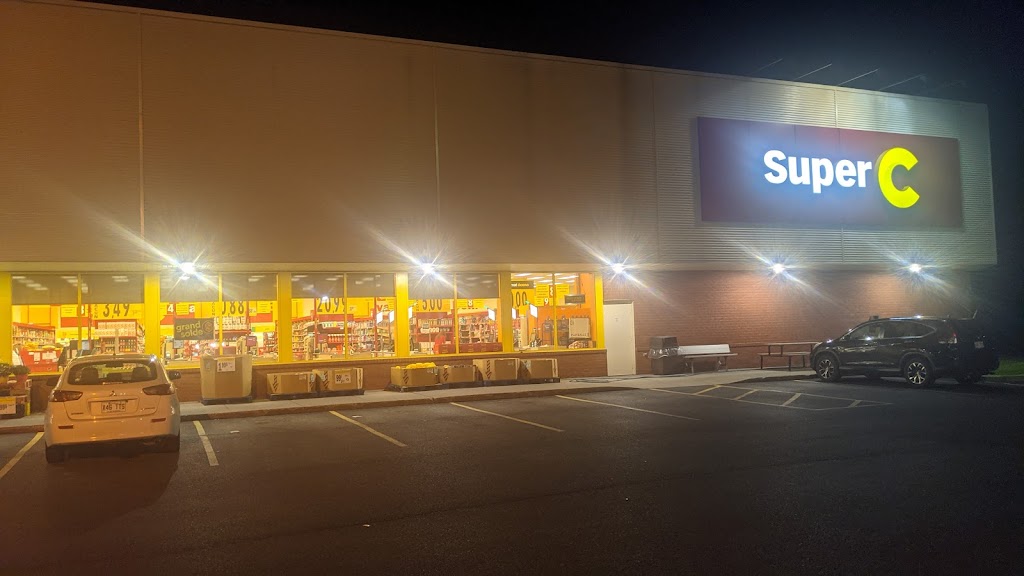 Super C | 2060 QC-112, Saint-Césaire, QC J0L 1T0, Canada | Phone: (450) 469-4793