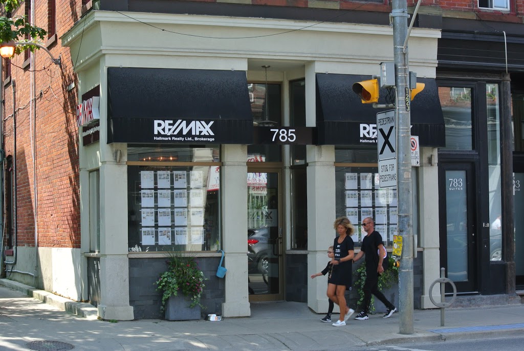 RE/MAX HALLMARK REALTY LTD | 785 Queen St E, Toronto, ON M4M 1H5, Canada | Phone: (416) 465-7850