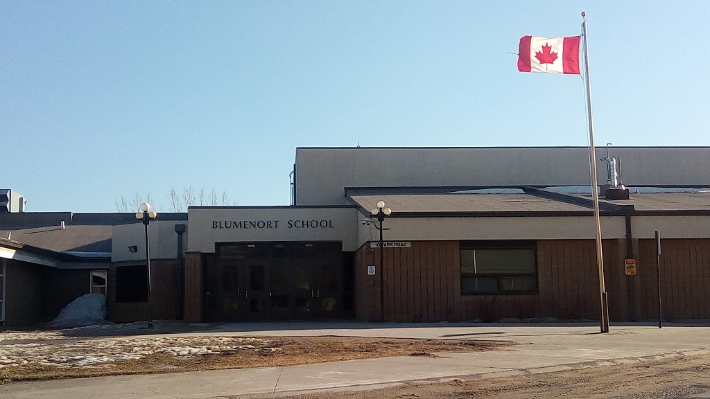 Blumenort School | 10 Park St, Blumenort, MB R0A 0C0, Canada | Phone: (204) 326-1757