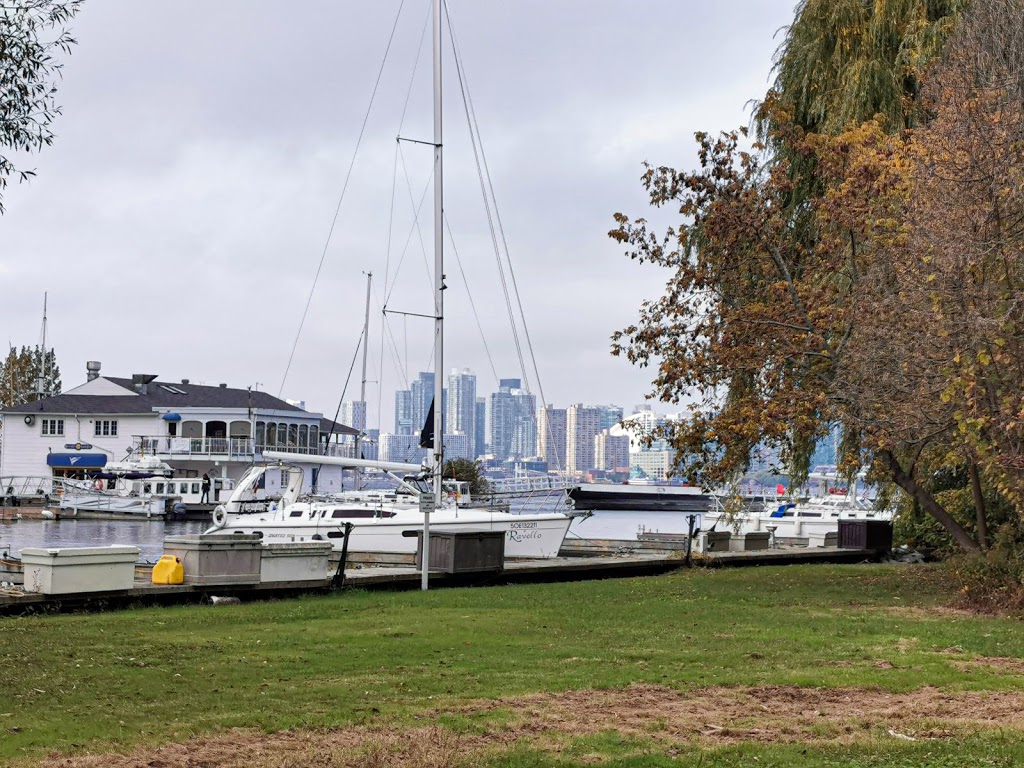 Queen City Yacht Club | Seneca Ave, Toronto, ON M5J 2A1, Canada | Phone: (416) 203-0929