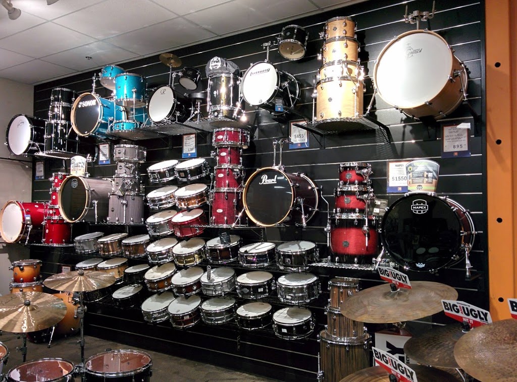 Long & McQuade Musical Instruments | 6339 200 St, Langley City, BC V2Y 1A2, Canada | Phone: (604) 530-8704
