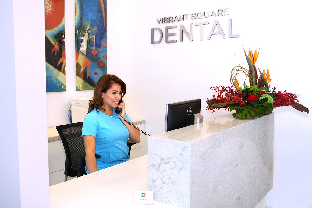 Vibrant Square Dental | 2620 Rutherford Rd #113, Concord, ON L4K 0H1, Canada | Phone: (905) 553-3004