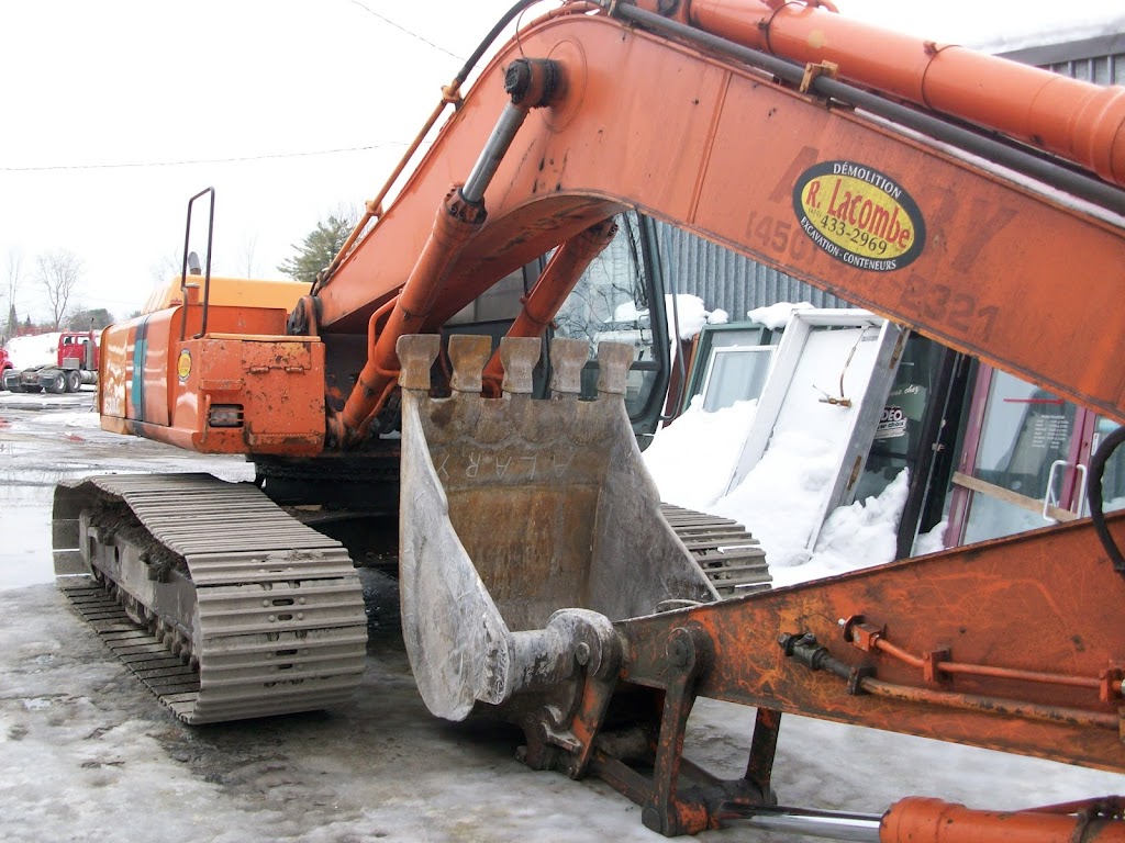 R. Lacombe and demolition brothers inc. | 2057 Mnt Gagnon, Terrebonne, QC J6Y 1J4, Canada | Phone: (450) 433-2969