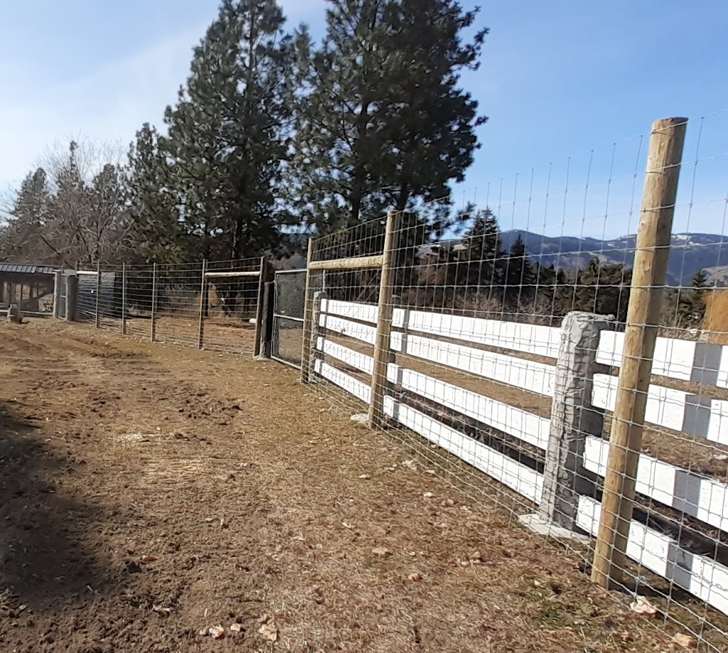 Summit Fence Inc. | 830 Gilpin Rd, Grand Forks, BC V0H 1H9, Canada | Phone: (250) 443-1441