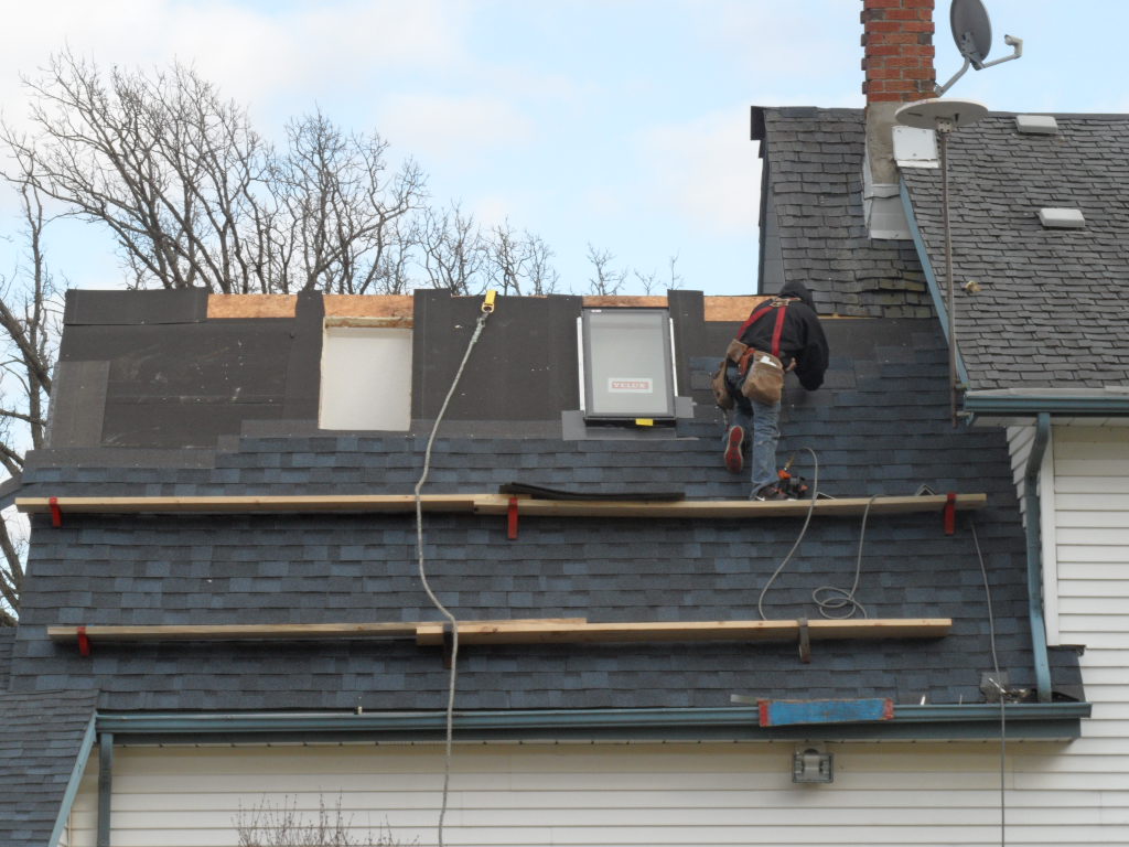 The Roof Doctor | 9910 White Church Rd W, Mount Hope, ON L0R 1W0, Canada | Phone: (905) 627-1900