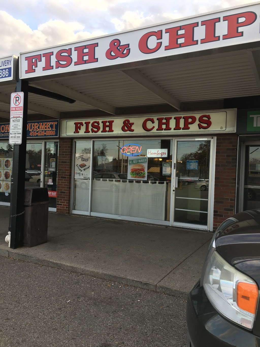 Renforth Mall Fish & Chips | 460 Renforth Dr #14, Etobicoke, ON M9C 2N2, Canada | Phone: (416) 621-4220