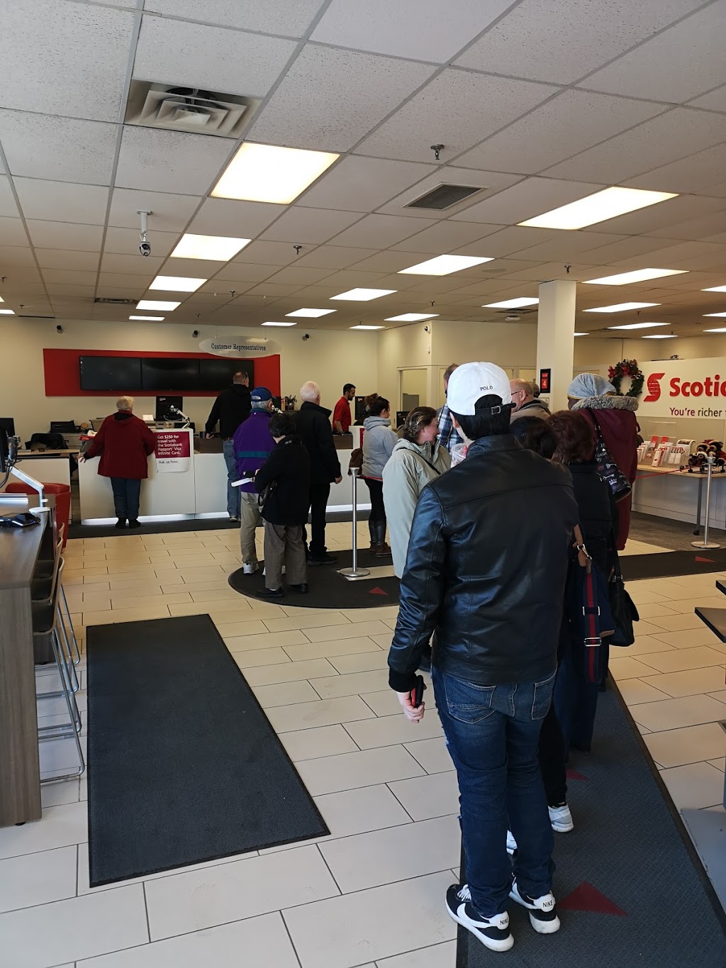 Scotiabank | 639 Southdale Rd E, London, ON N6E 3M2, Canada | Phone: (519) 686-0301