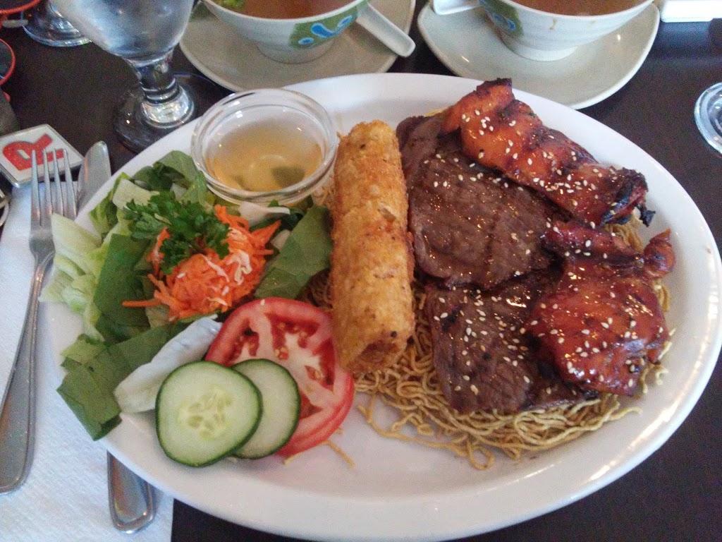 Restaurant Makisu | 315 Boulevard Curé-Labelle, Sainte-Thérèse, QC J7E 2Y2, Canada | Phone: (450) 434-2552