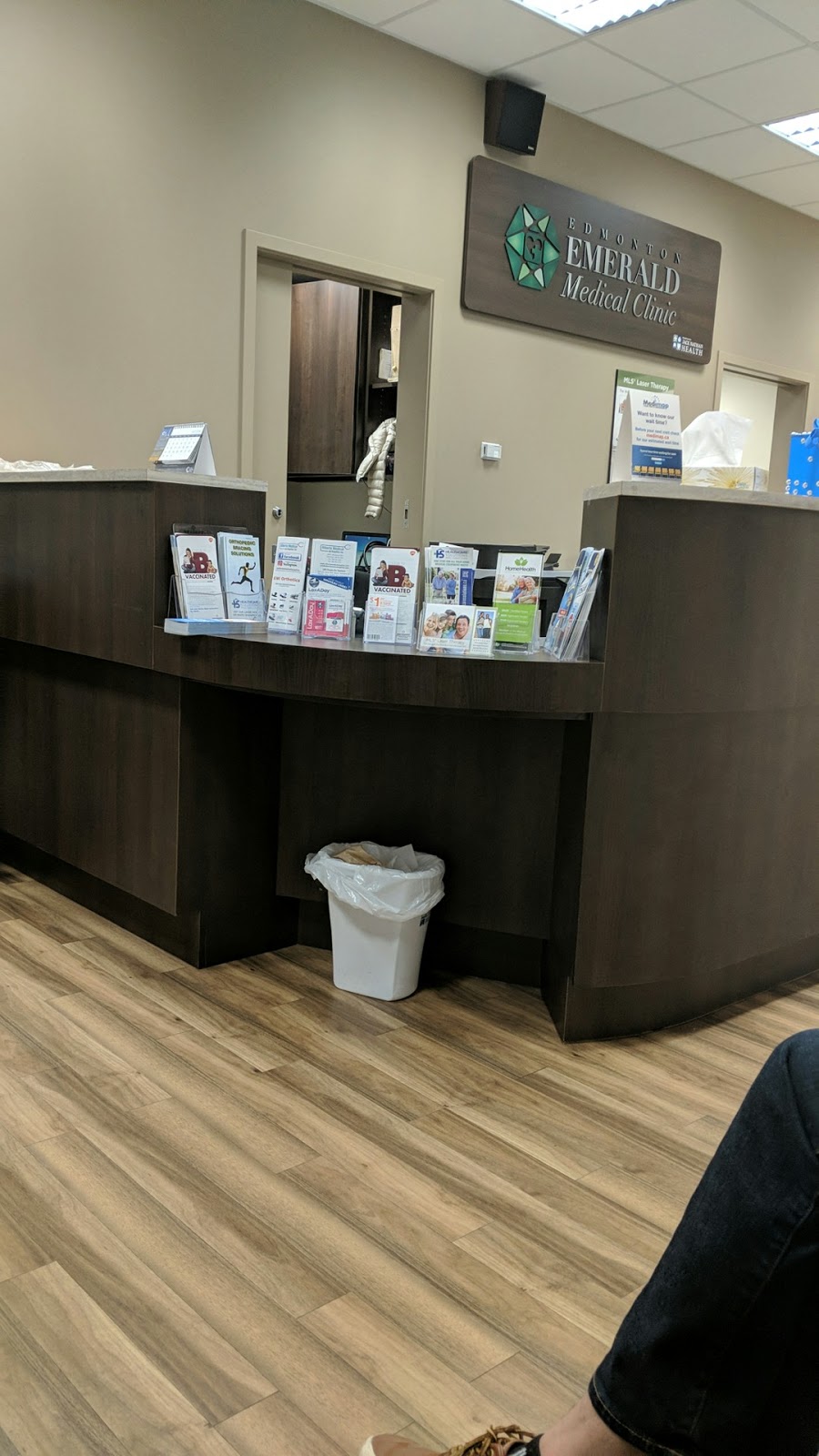 Walk-In Clinic at Walmart Edmonton S.E. by Jack Nathan Health | 775 Tamarack Way NW, Edmonton, AB T6T 1H9, Canada | Phone: (780) 643-8733