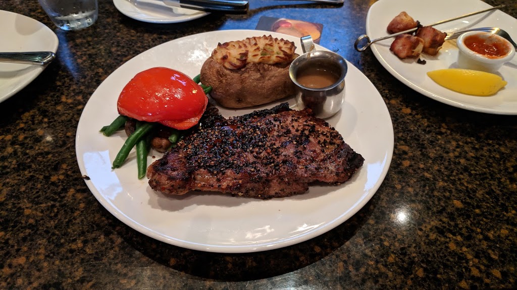 The Keg Steakhouse & Bar | 36 Horseshoe Crescent, Waterdown, ON L0R 2H2, Canada | Phone: (905) 690-1709