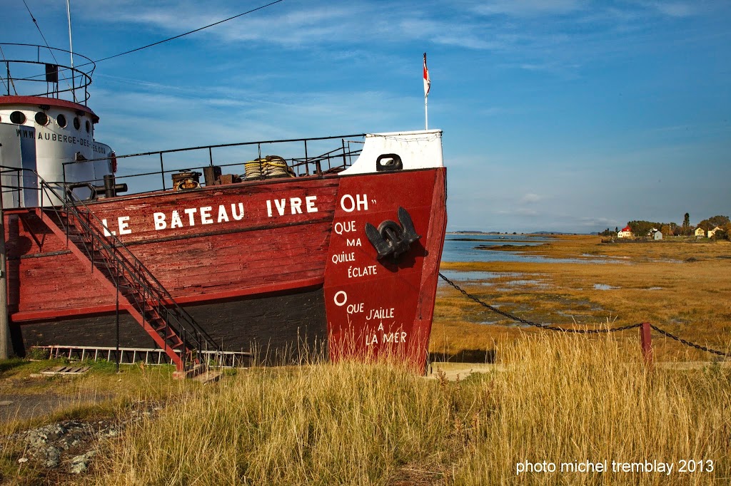 Le Bateau Ivre | Exposition des costumes de la Mi-Carême | Chemin de la Basse Ville, LIsle-aux-Grues, QC G0R 1P0, Canada | Phone: (418) 248-0129