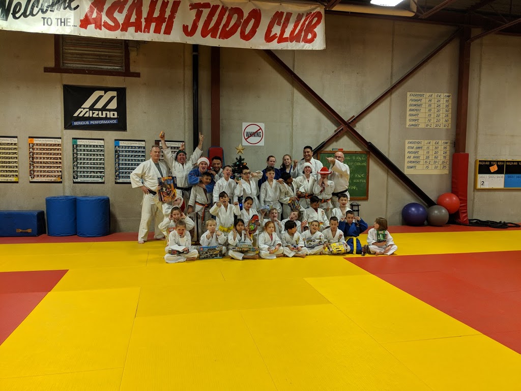 Asahi Judo Club | 805 Victoria St S, Kitchener, ON N2M 5N9, Canada | Phone: (519) 743-4998