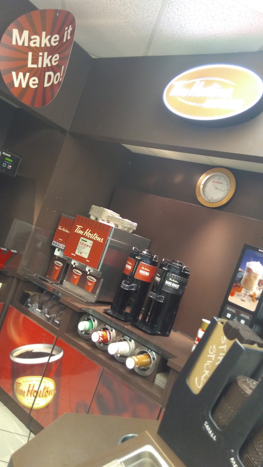 Tim Hortons | 955 Craigflower Rd, Victoria, BC V9A 2X8, Canada | Phone: (604) 384-3685