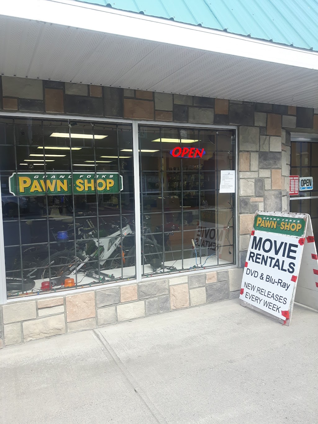 Grand Forks Pawn Shop | 7310-7382 2 St, Grand Forks, BC V0H 1H0, Canada | Phone: (250) 442-5552