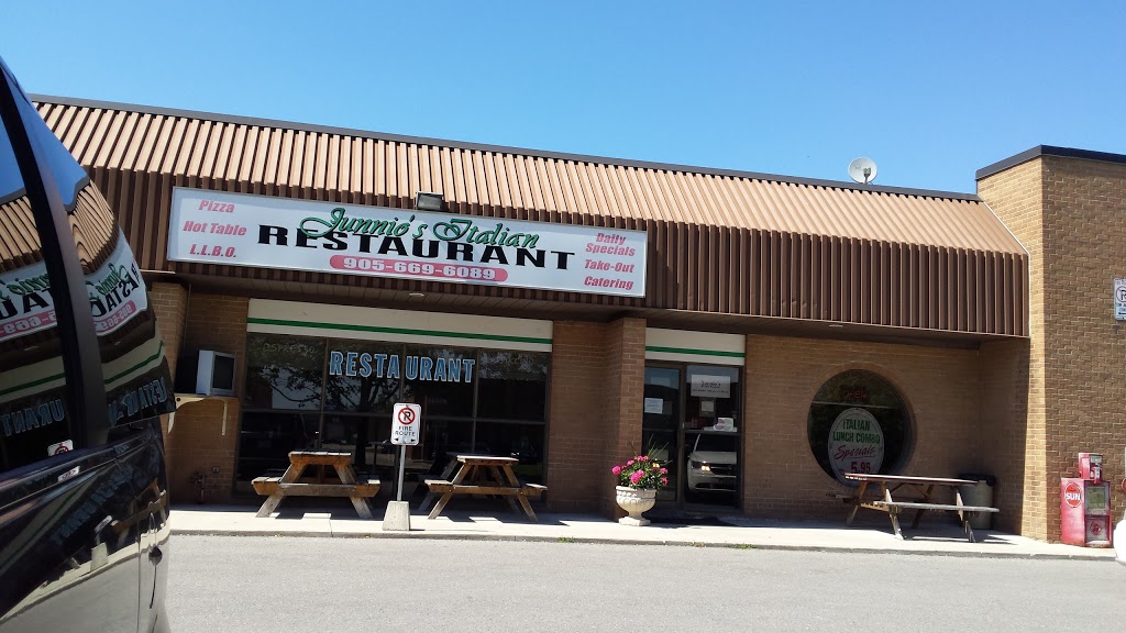 Junnios Italian Restaurant | 40 Bradwick Dr, Concord, ON L4K 3N7, Canada | Phone: (905) 669-6089