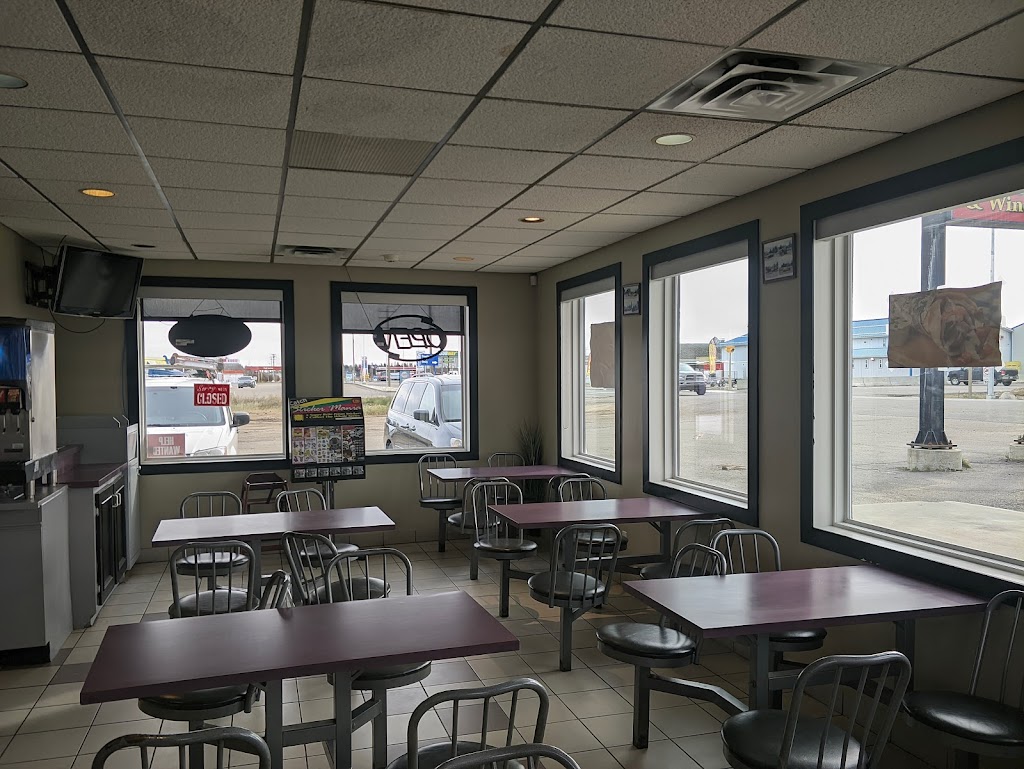 Wallys FastFood | 5002 51st, Grassland, AB T0A 1V0, Canada | Phone: (780) 525-2522