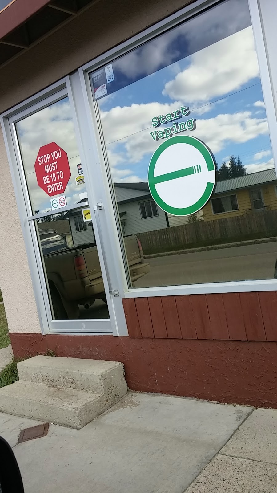 Uptown Vape Shop | 5110 50 St, Olds, AB T4H 1H2, Canada | Phone: (403) 507-0032