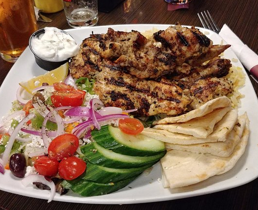 Zanders Fire Grill & Brew Lounge | 190 King George Rd, Brantford, ON N3R 5L3, Canada | Phone: (519) 304-7625