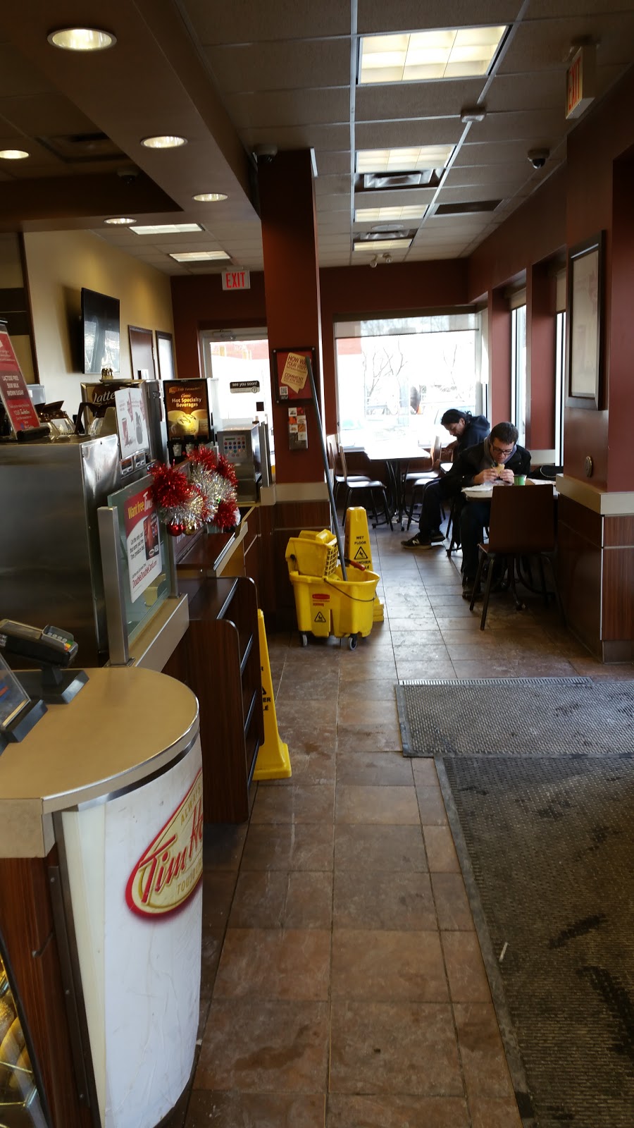 Tim Hortons | 547 Gerrard St E, Toronto, ON M4M 1X7, Canada | Phone: (647) 352-7879