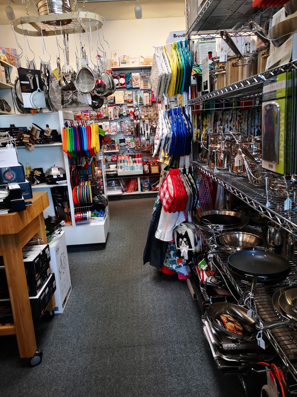 Zest Kitchenware | 5005 Dalhousie Dr NW, Calgary, AB T3A 5R8, Canada | Phone: (403) 286-5220