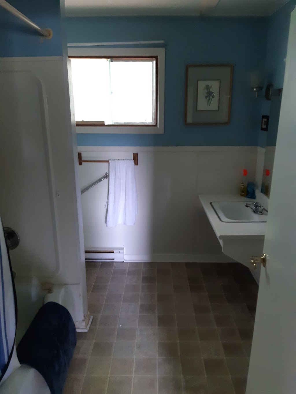 The Beach 2 Cottage | 188 Mosley St, Wasaga Beach, ON L9Z 2K1, Canada | Phone: (647) 291-5700