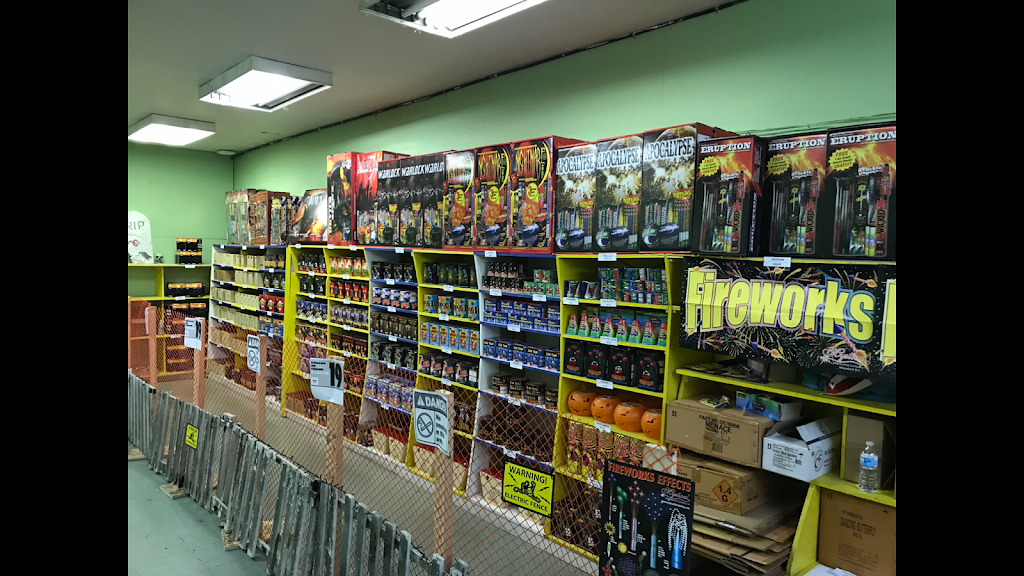 Showtime fireworks | 2279 Kingston Rd, Scarborough, ON M1N 1T8, Canada | Phone: (604) 726-1241