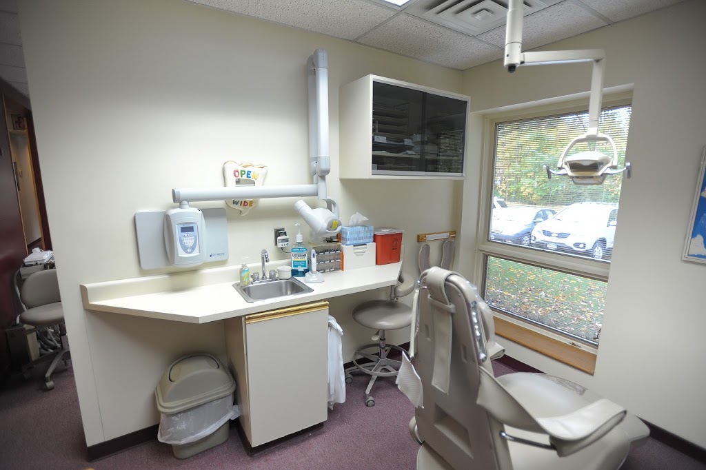 Amherst Dental Group: Lance H. Pozarny, DDS, FAGD, FICD | 777 Hopkins Rd, Williamsville, NY 14221, USA | Phone: (716) 689-8882