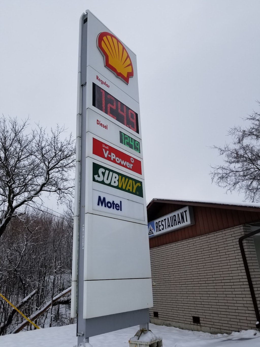 Shell | 9 Pembroke St, Hwy 17, Cobden, ON K0J 1K0, Canada | Phone: (613) 646-2678