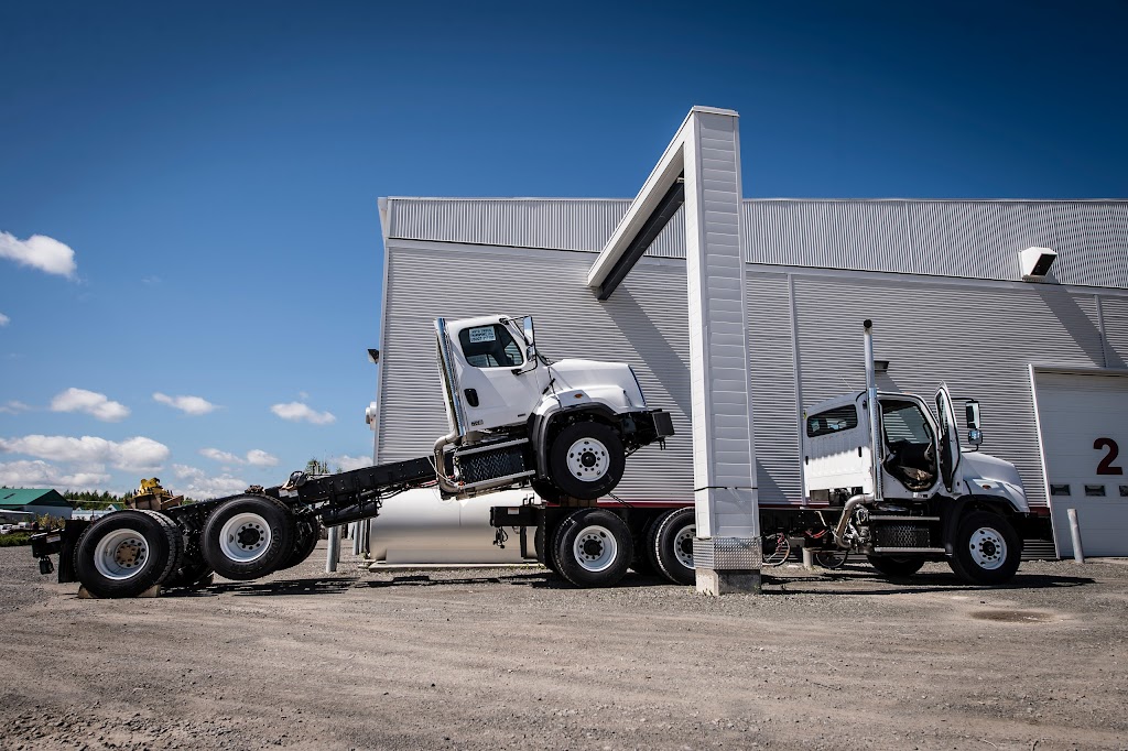 Carrefour Du Camion Rdl | 100 Bd Industriel, Rivière-du-Loup, QC G5R 0K5, Canada | Phone: (418) 862-3192