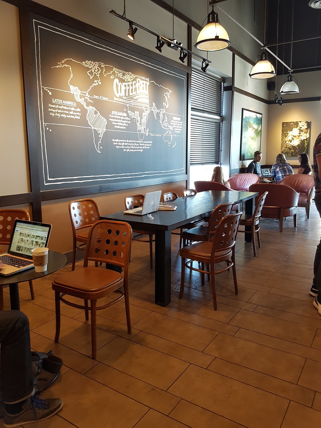 Starbucks | 343 Glendale Ave, St. Catharines, ON L2T 0A1, Canada | Phone: (905) 227-1830