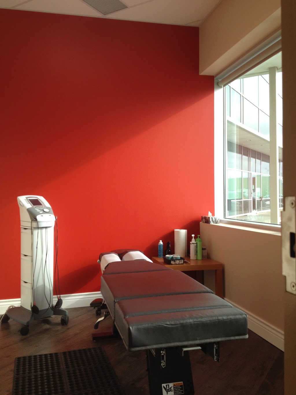 Spinal Touch Wellness Centre | 30 Topflight Dr, Mississauga, ON L5S 1Y1, Canada | Phone: (905) 670-3252