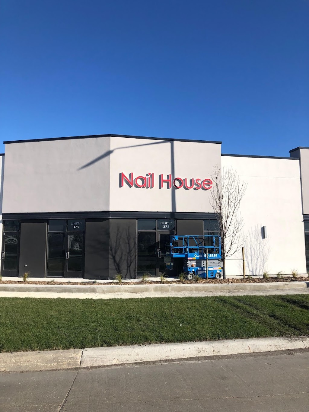 Nail House | Bridgwater | 375 Centre St Unit 2, Winnipeg, MB R3Y 2C7, Canada | Phone: (431) 815-5544