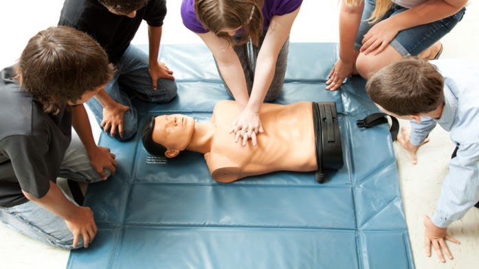 Heart 2 Heart First Aid CPR Training Scarborough | 20 Milner Business Ct, Scarborough, ON M1B 3C6, Canada | Phone: (416) 960-5319