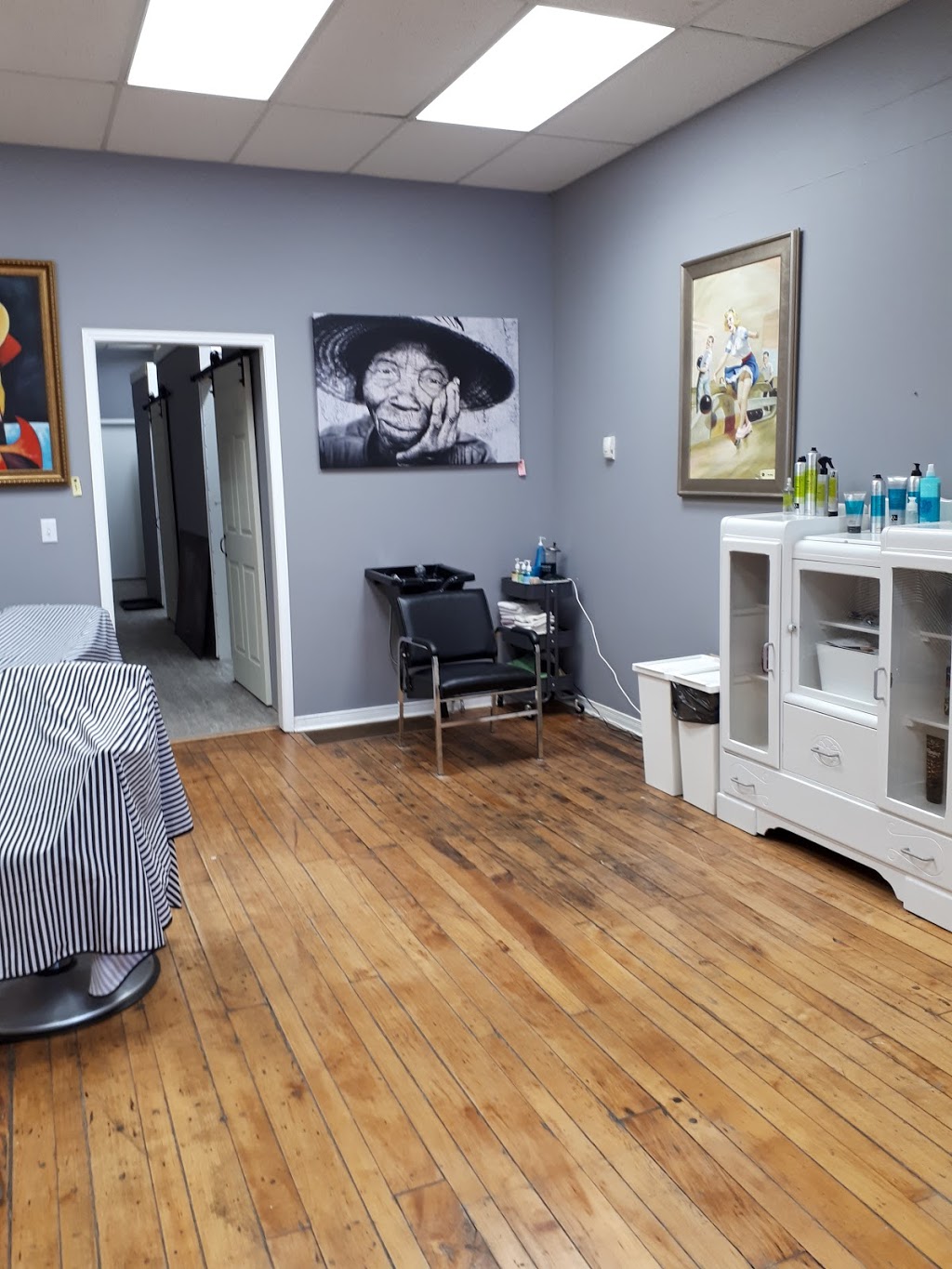 Qstyle | 8 Main St W, Norwich, ON N0J 1P0, Canada | Phone: (519) 718-9276