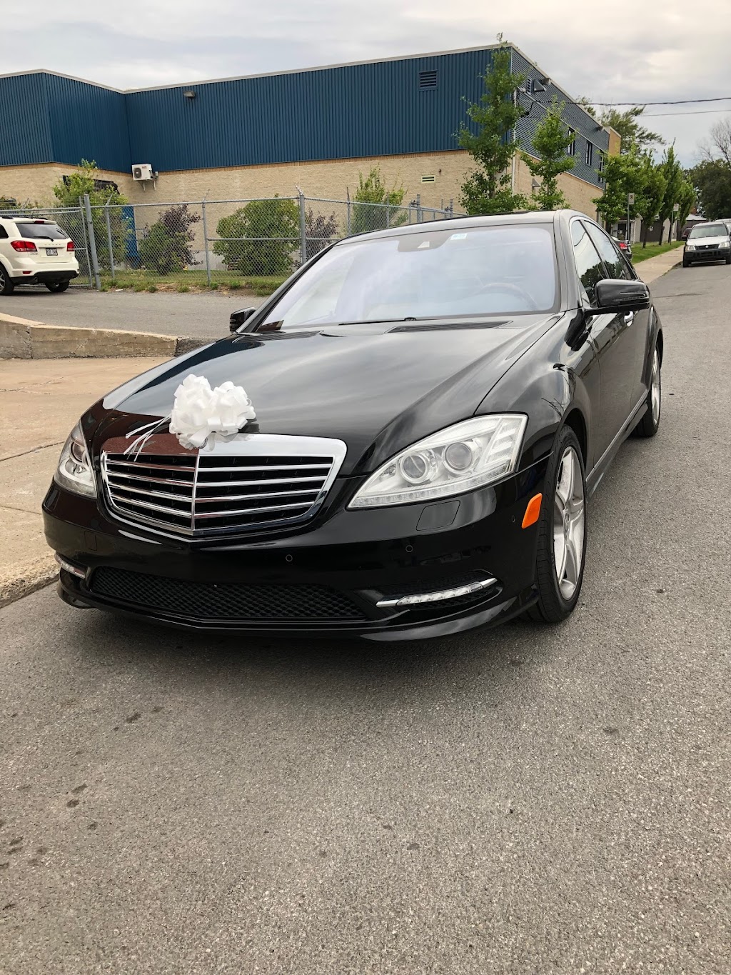 CM Limousine | 10809 Av. Cantin, Montréal, QC H1G 4W7, Canada | Phone: (514) 326-8726